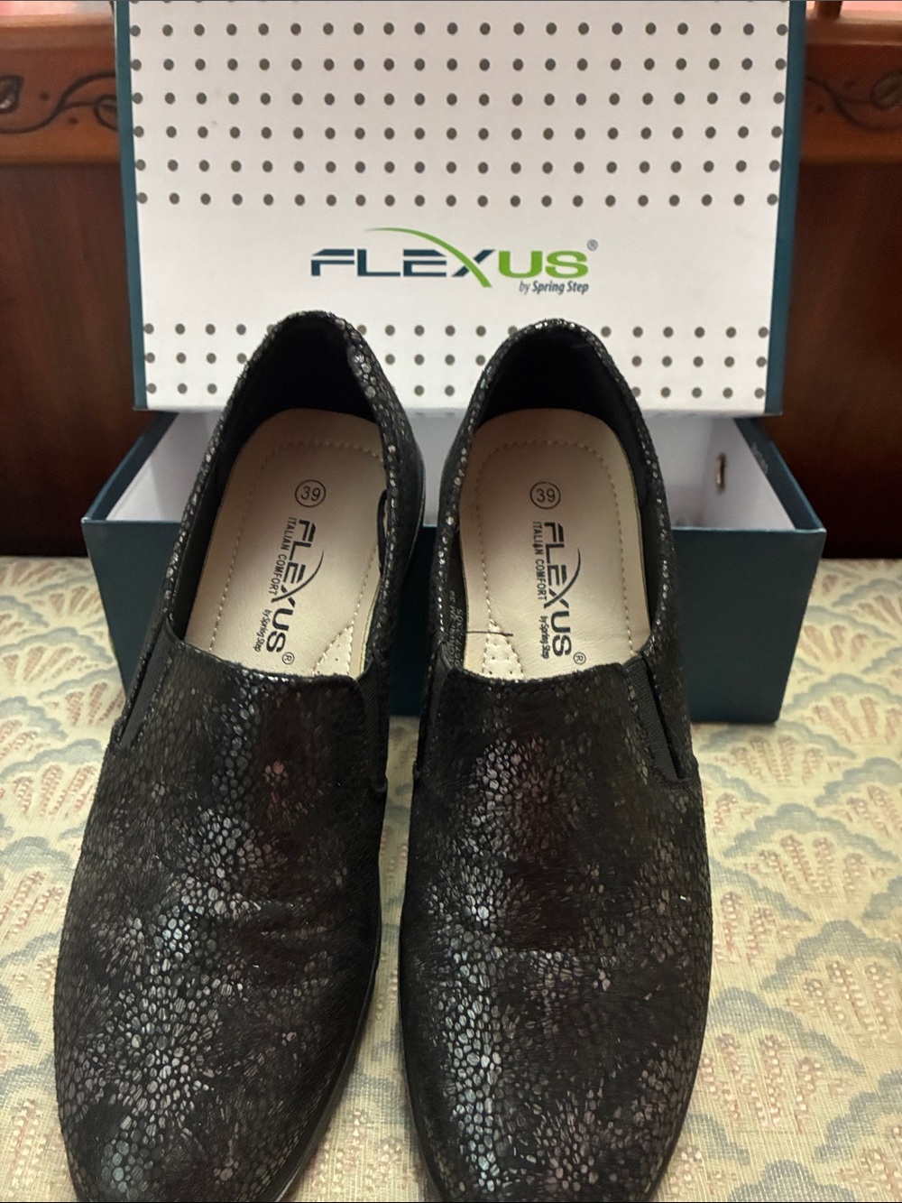 Flexus by Spring Step Black Textured Slip-On Shoes